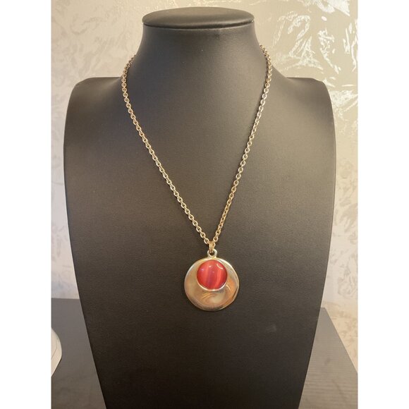 KR Signed Pink Stone Pendant Necklace On Gold Chain - Picture 1 of 6